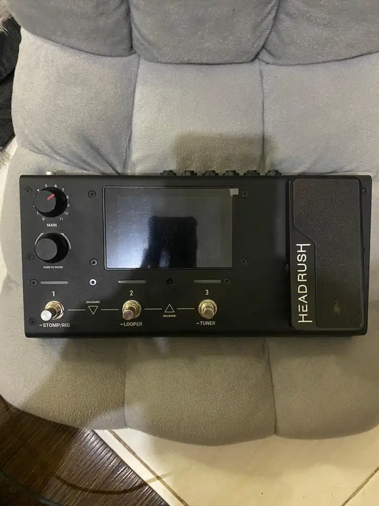 Efek Gitar/Bass Digital Headrush MX5