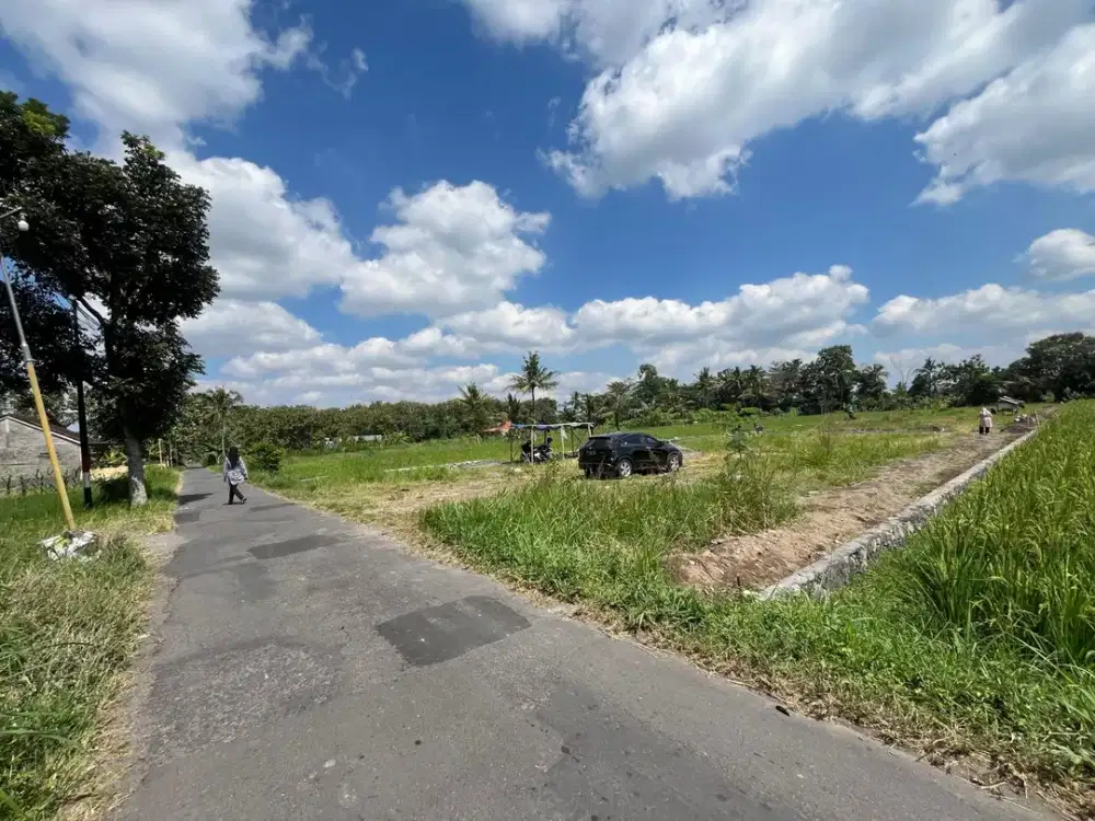 Tanah Jogja di Pandanaran Dekat UII di Kaliurang KM 14