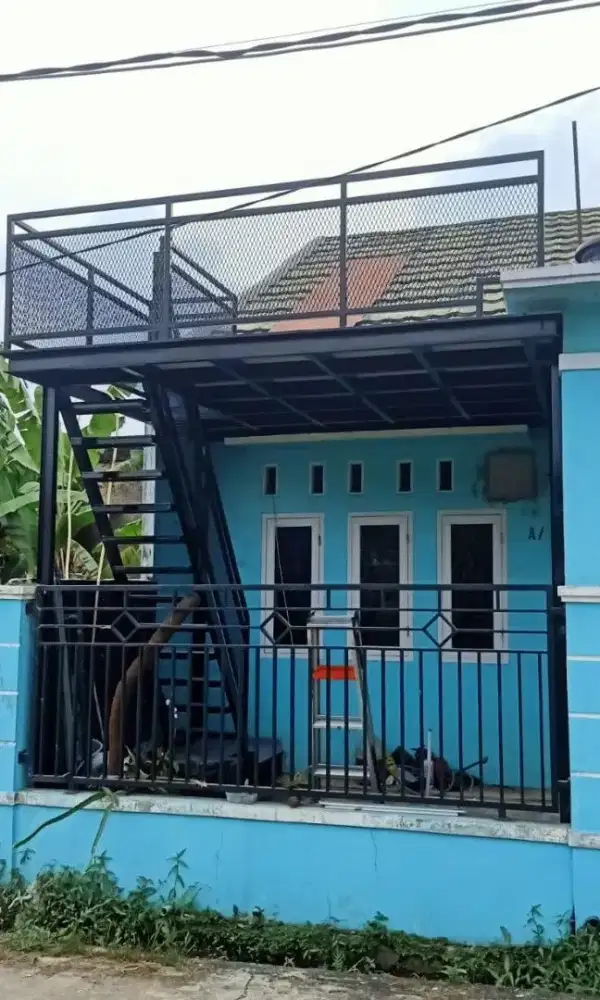 Mezzanine outdor tempat kanopi balkon