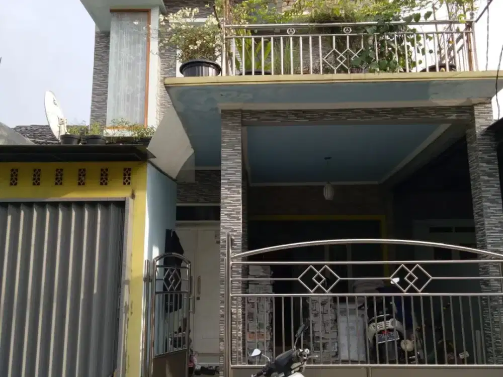 TURUN HARGA Dijual Cepat Rumah 2 Lantai di Cluster Albasia Taman Royal 3 Tangerang.