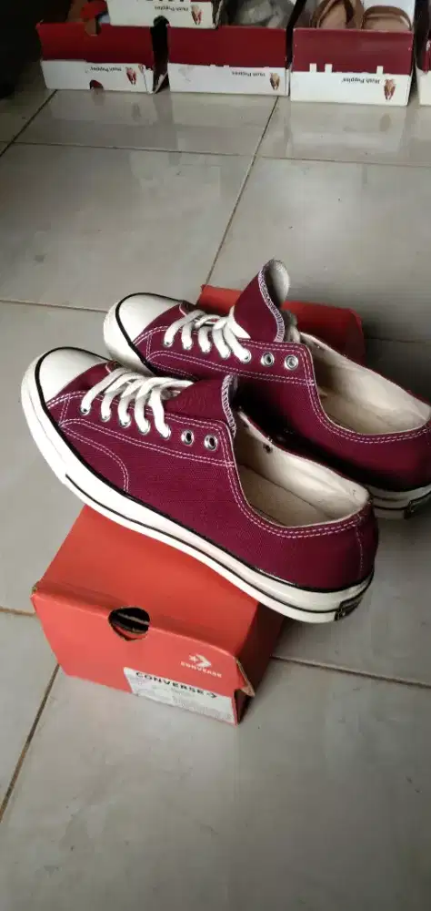 Sepatu converse size 43