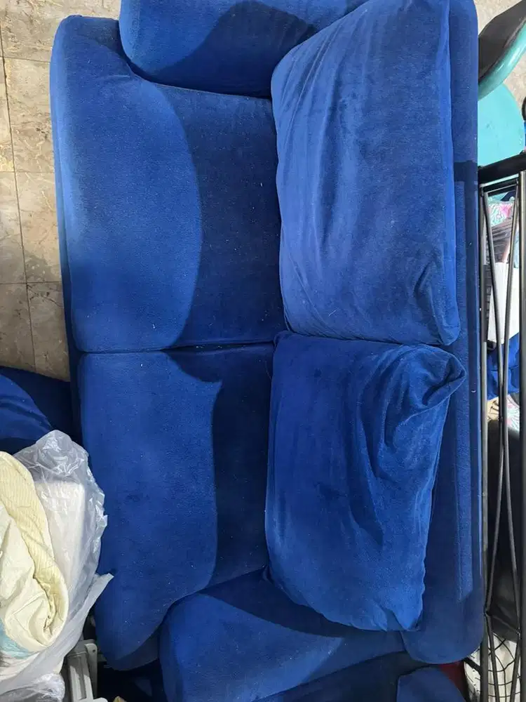 Sofa dark blue bagus