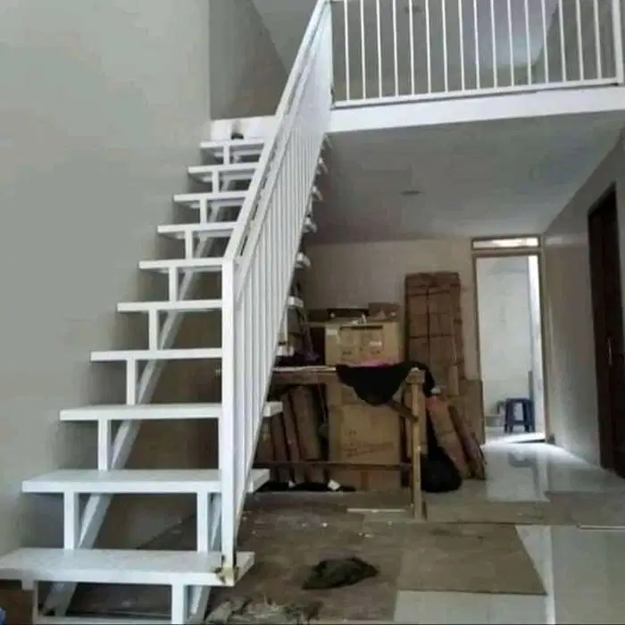 tangga rebah pegangan kayu besi murah