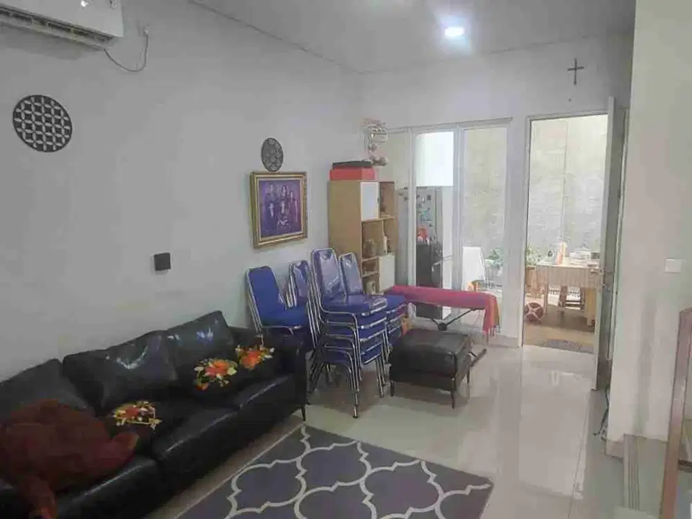 rumah bagus siap huni di cluster Yarra, jgc, cakung, Jakarta timur
