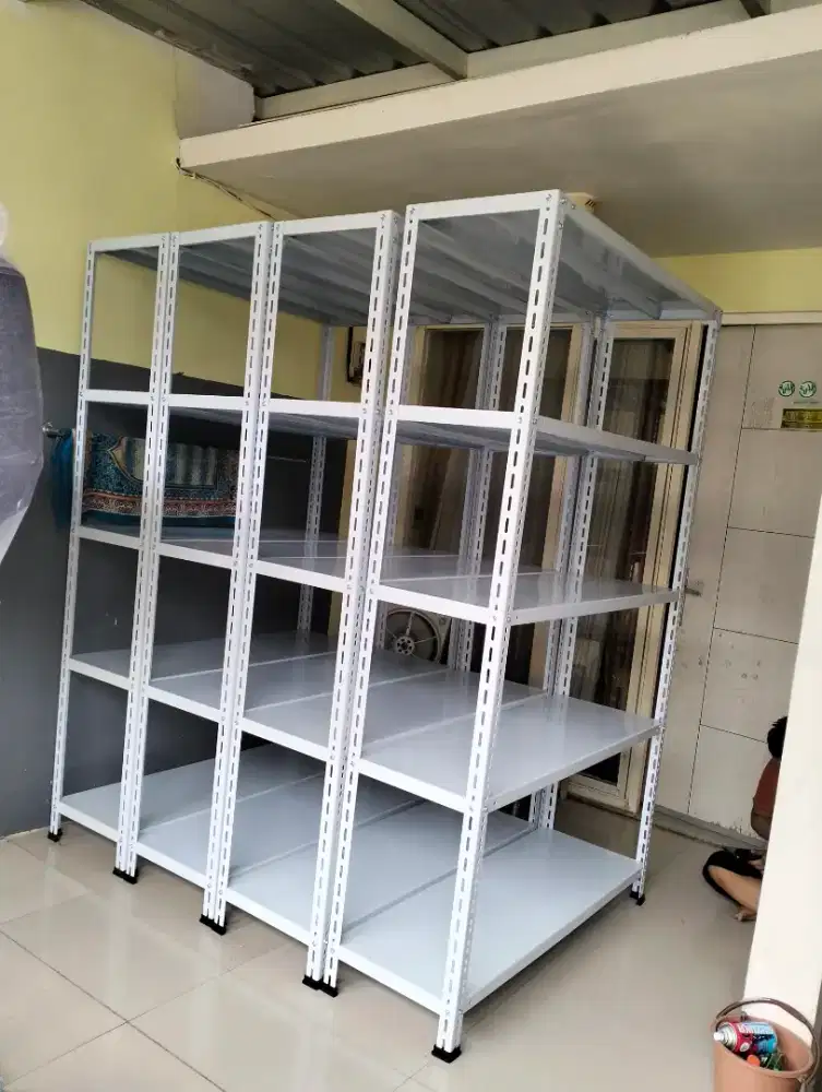 Rak besi siku multi fungsi