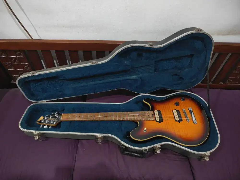 Peavey EVH Wolfgang USA Standard Hardtail HT Tobacco Sunburst Tahun 95