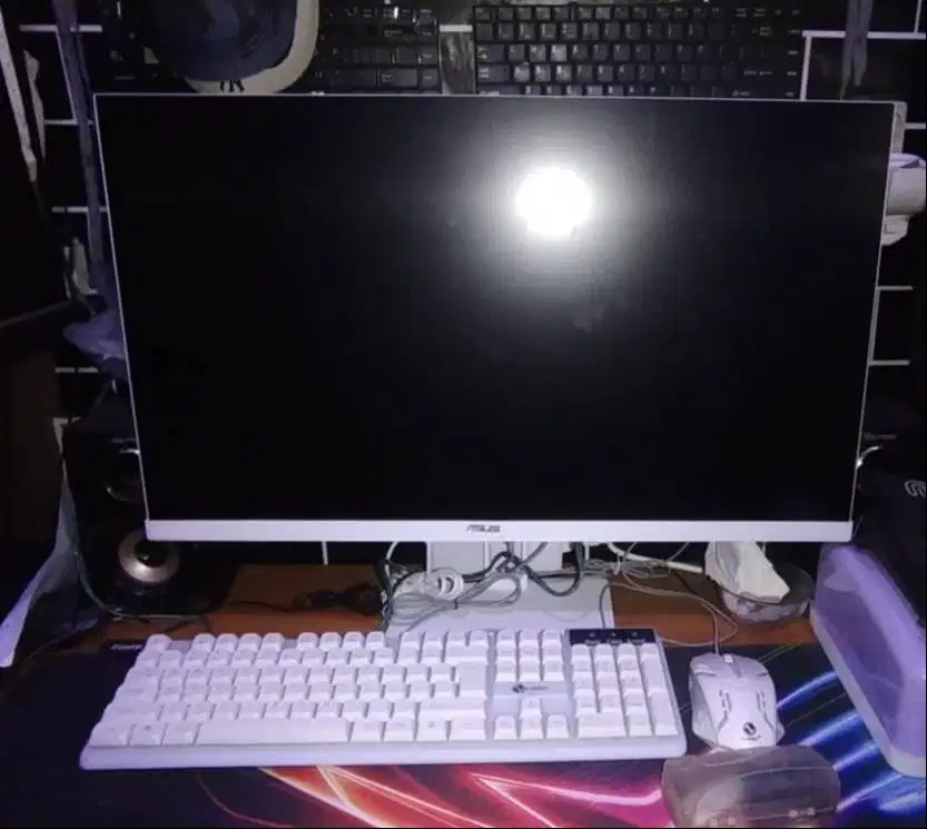 KOMPUTER PC ALL IN ONE