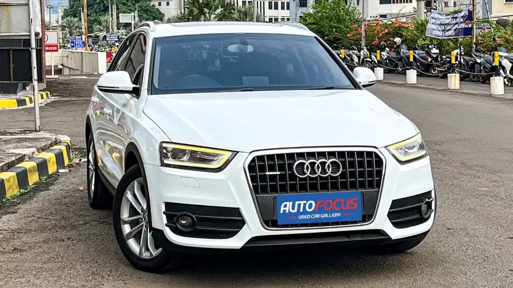 Pemakaian Terawat Audi Q3 2.0 TFSi AT nik 2012 putih metalik