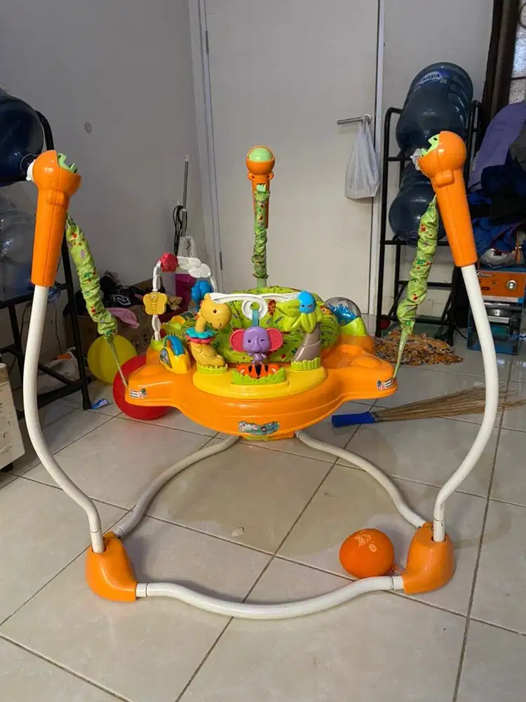 Jumpero baby walker