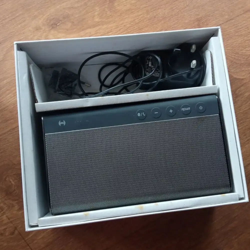 Creative Sound Blaster Roar speaker audio portabel stereo bluetooth