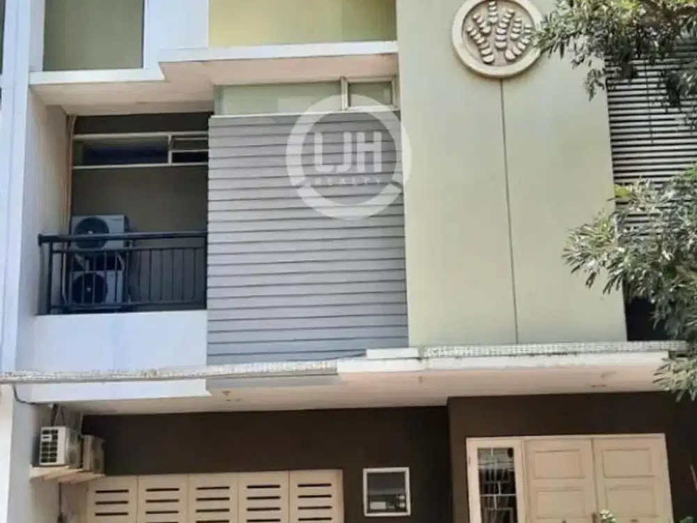 Rumah Minimalis Modern di Gading Lavender, Kelapa Gading, Jakarta Utara