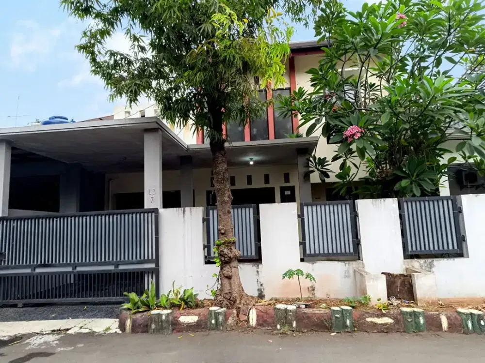 DD327 Rumah Bagus 162 m2 Murah di Galaxy Bekasi Selatan