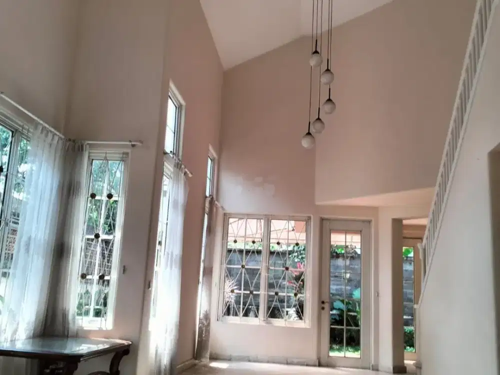 Dijual Hunian Eksklusif Luas &amp; Nyaman dengan suasana sejuk, lingkungan asri, dan akses mudah.