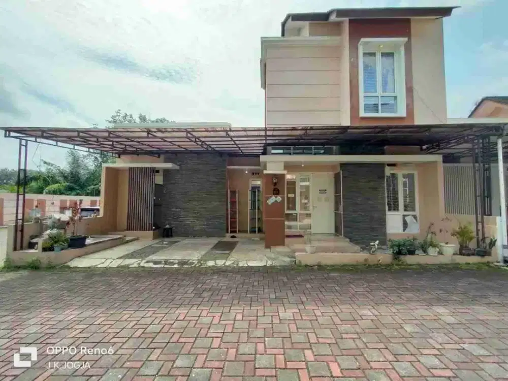 rumah di perumahan tajem maguwoharjo