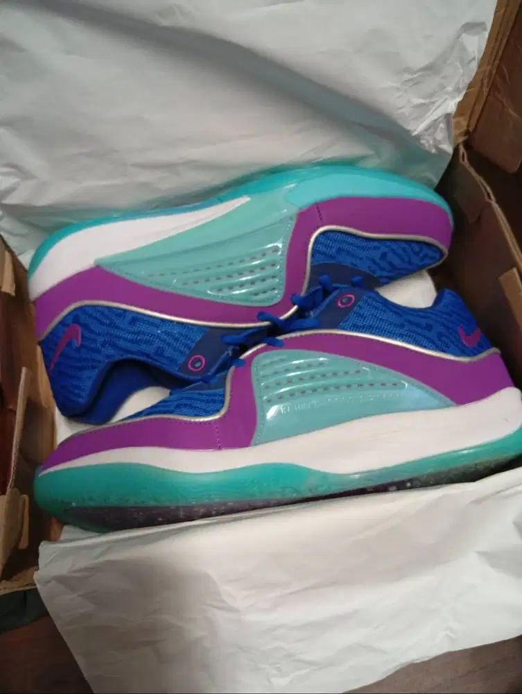 Sepatu basket N1ke KD 16