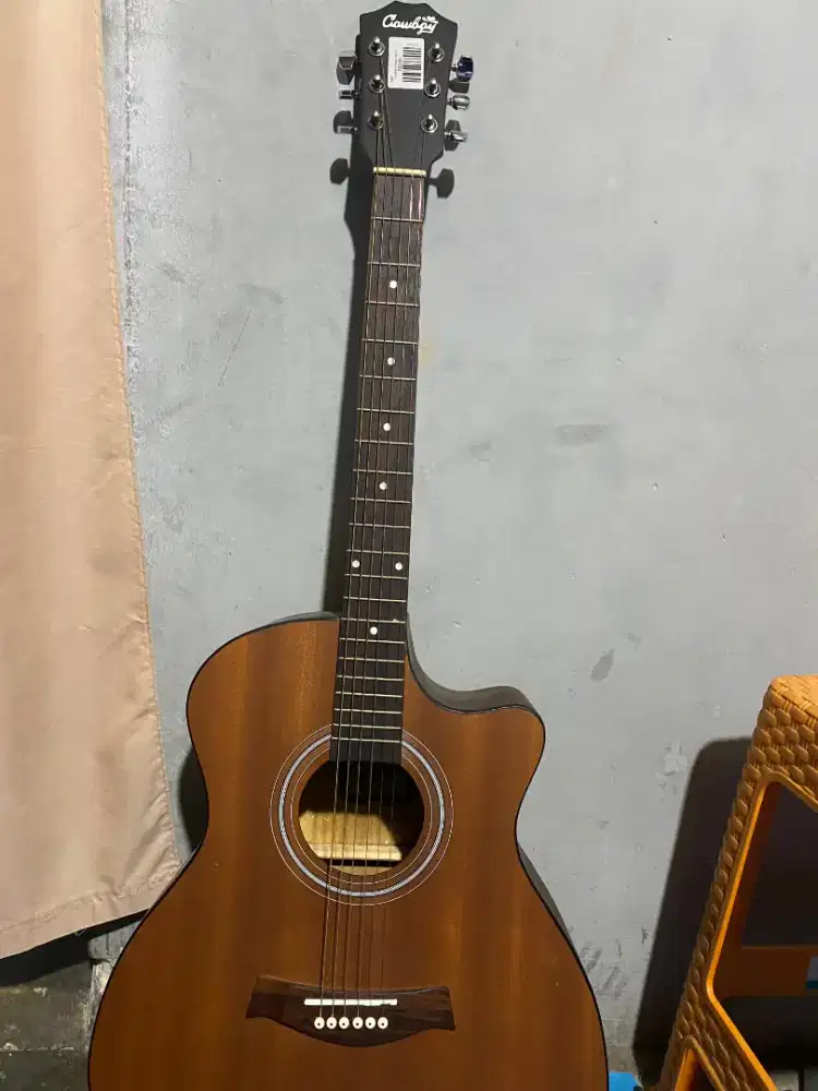 DIJUAL GITAR COWBOY