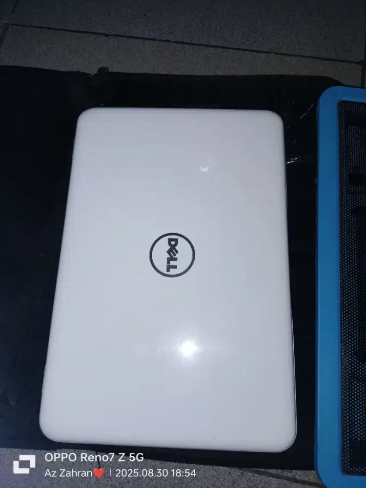 Notebook Dell P24T003 AMD A9 Ram 4GB