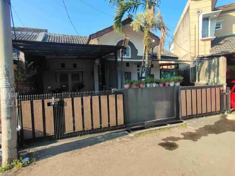 Dijual Rumah di Komplek Mutiara Antapani