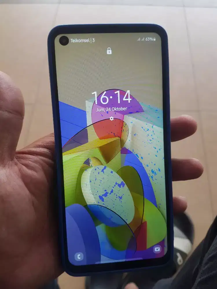 Samsung A21s ram 6/64 hp+cas aja kondisi Minus LCD retak 2 helai