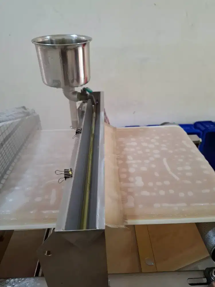 Dijual Mesin produksi kwetiau plus resep. Harga nego sampe jadi.