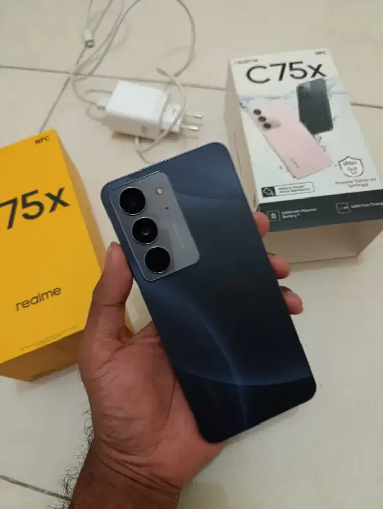 Realme C75x 8+8/128 Fullset Superr..TT ajukan