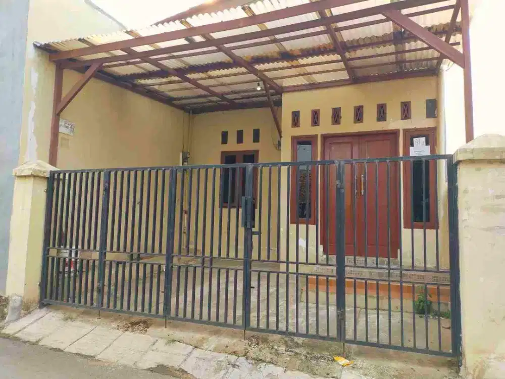 Dijual Rumah tinggal berikut 4 unit kontrakan di Tanjung Barat Jakarta selatan