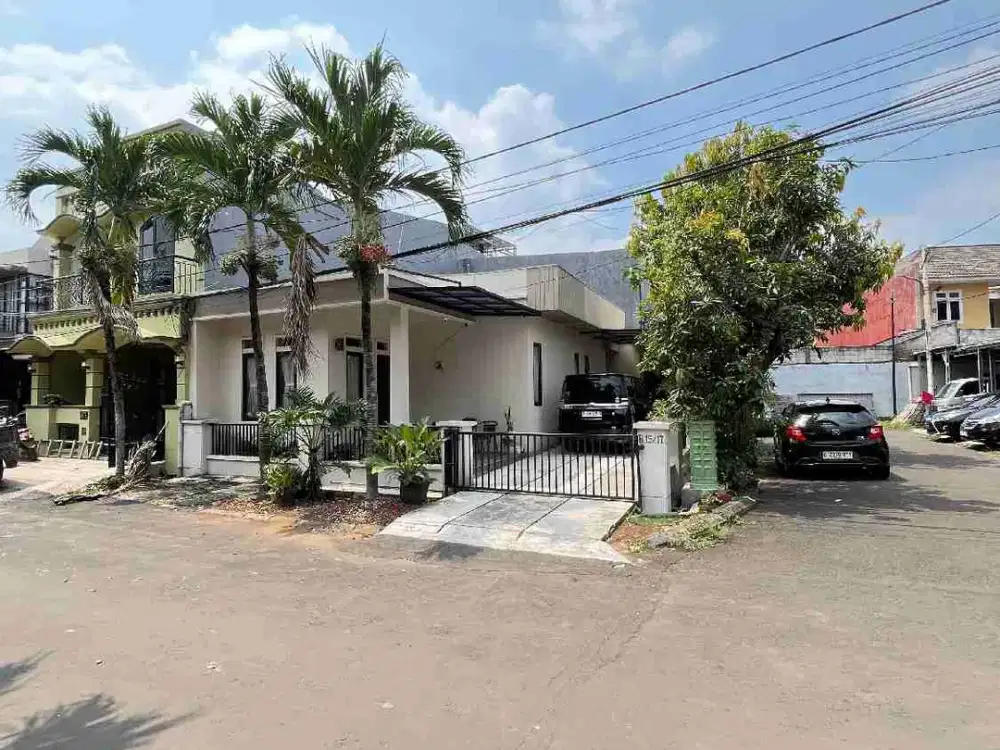 Dijual rumah bagus tanah luas jalan lebar  Villa Dago Pamulang Tangsel