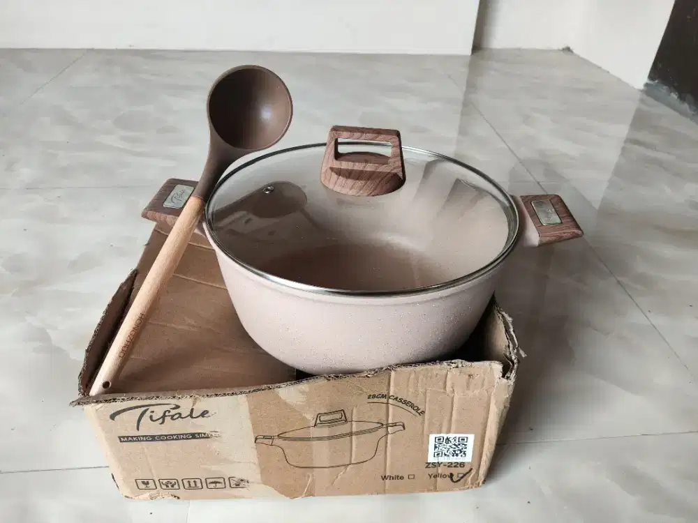 Casserole Pan Merk Tifale Size 28 cm