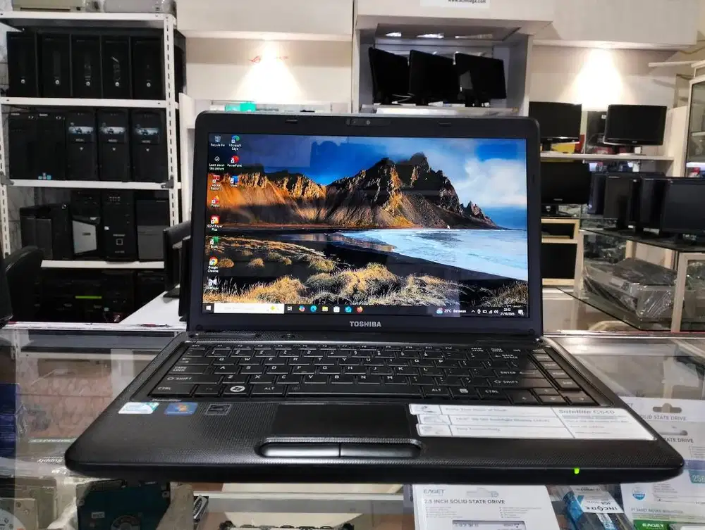 Laptop TOSHIBA  Satellite C640