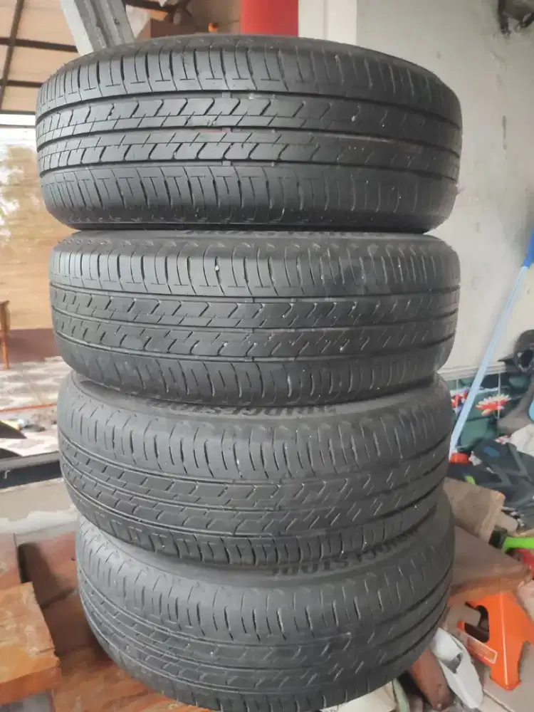 Bridgestone ecopia 195/60r16