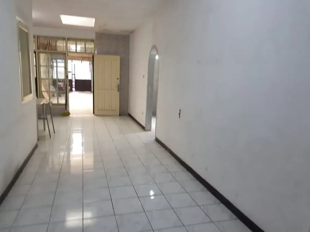 Dijual Rumah Strategis di Jalan Dewi Sartika, Kota Bandung