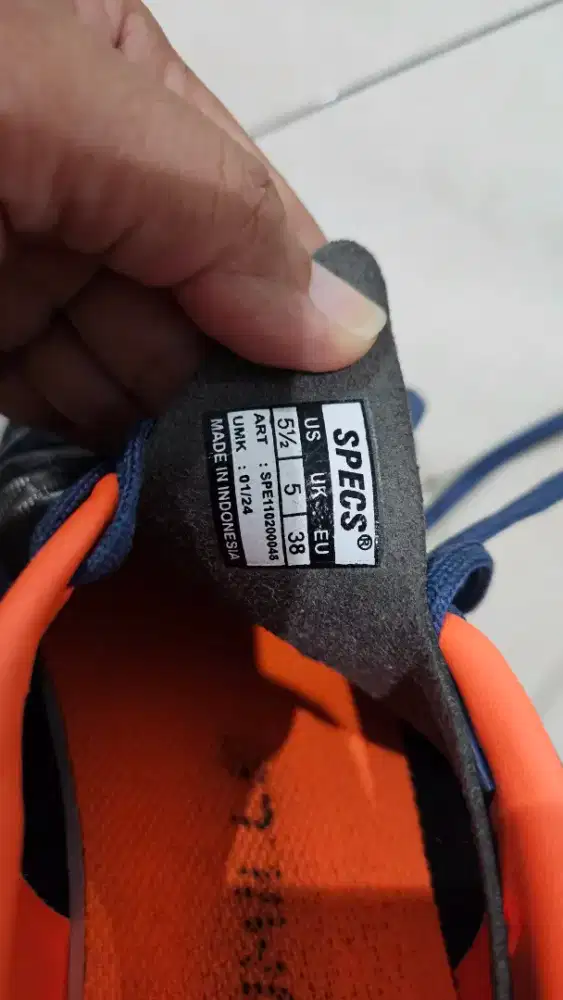 Sepatu foot ball dan futsal