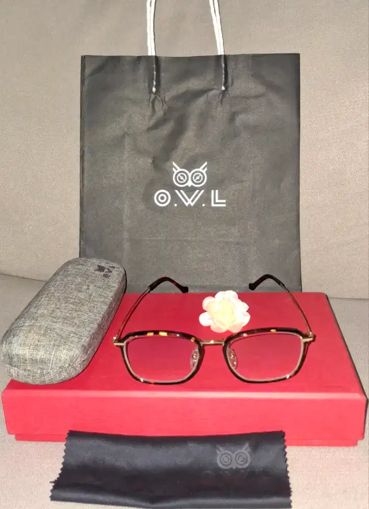 Kacamata merek OWL Original