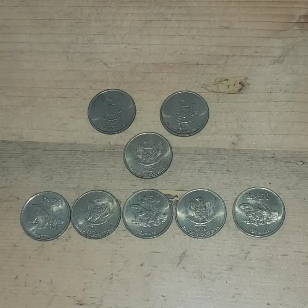 Koin jadul Rp 50 gambar komodo masih mulus