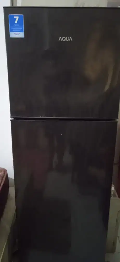 Dijual cepat kulkas aqua