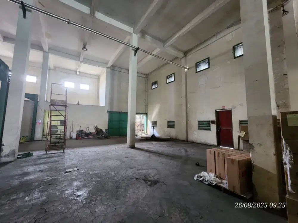 DISEWAKAN CEPAT GUDANG PRODUKSI 3 LANTAI 1500M2 DAAN MOGOT AKSES KONTAINER