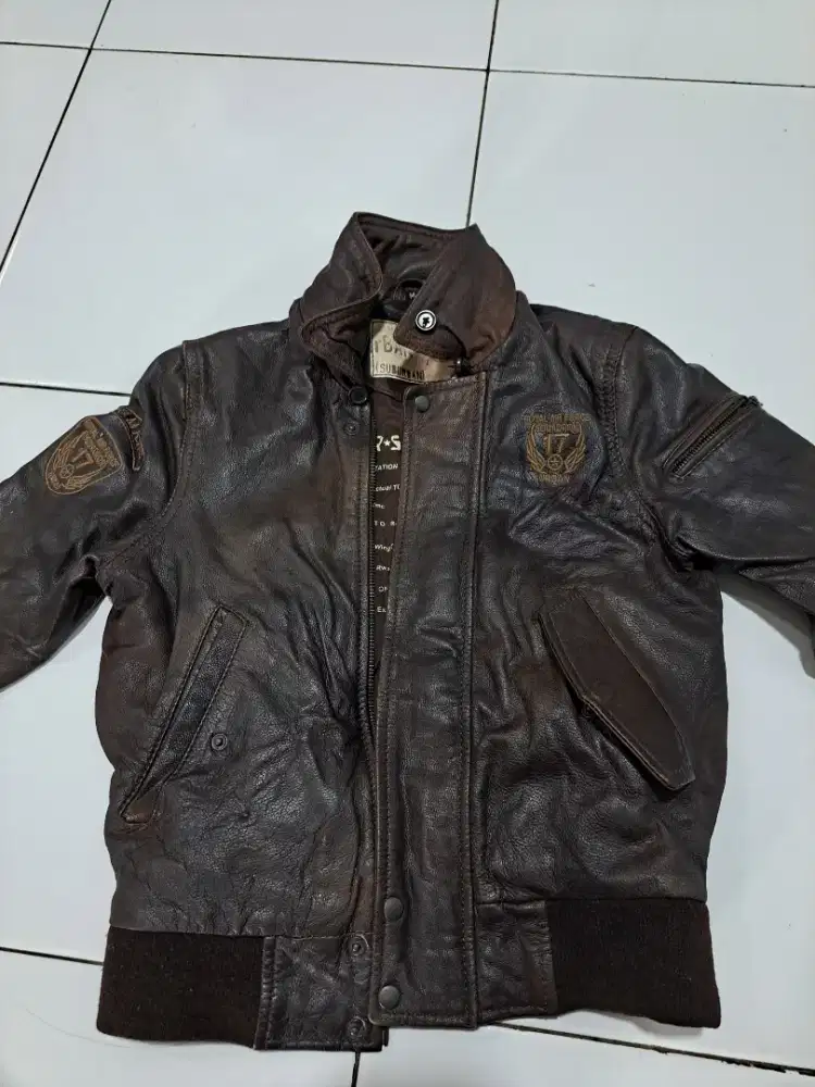 Jaket kulit anak usia 5-6 tahun