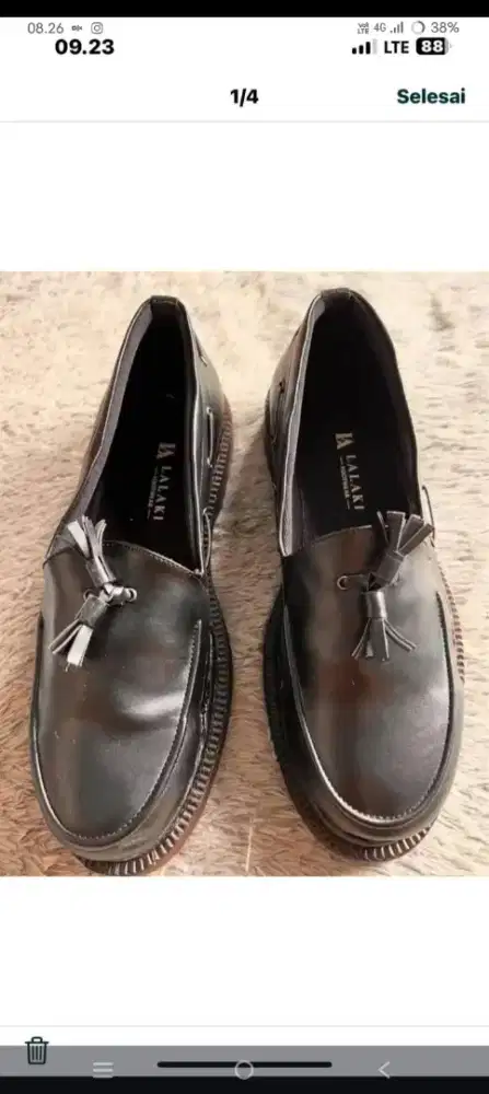 SEPATU SLIP ON LALAKI