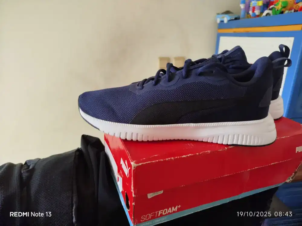 Sepatu Casual dan Puma
