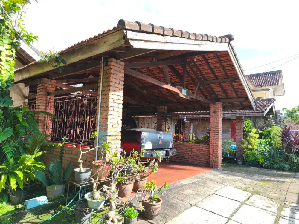 Jual tanah/ bangunan