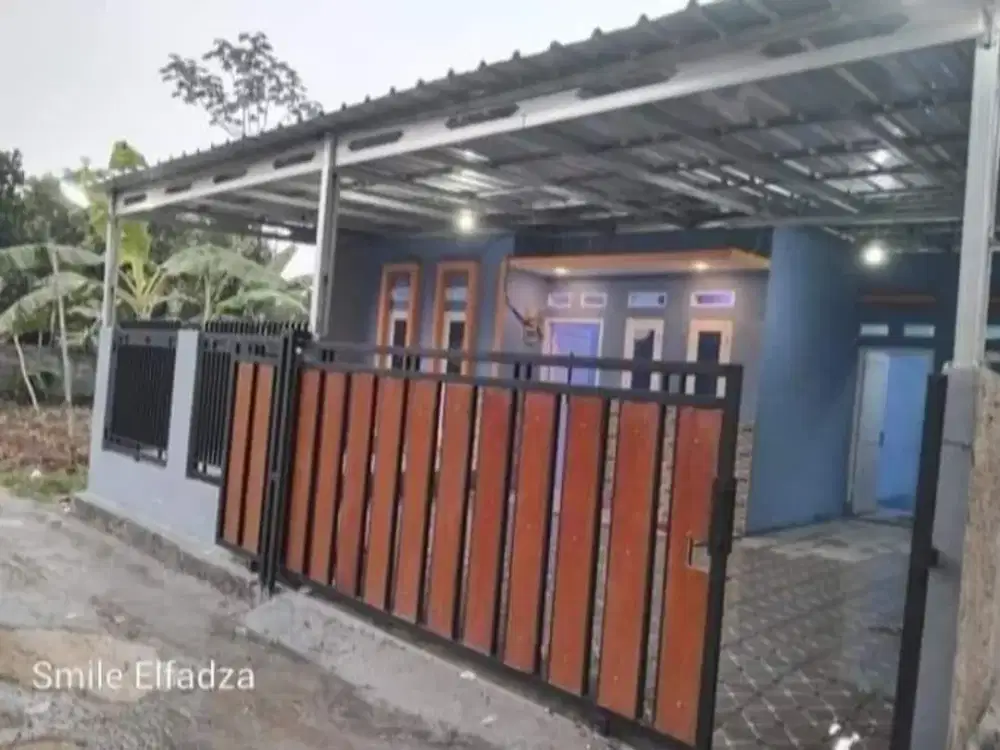 JUAL RUMAH  CANTIK  DI  BELAKANG  PASAR  PARUNG