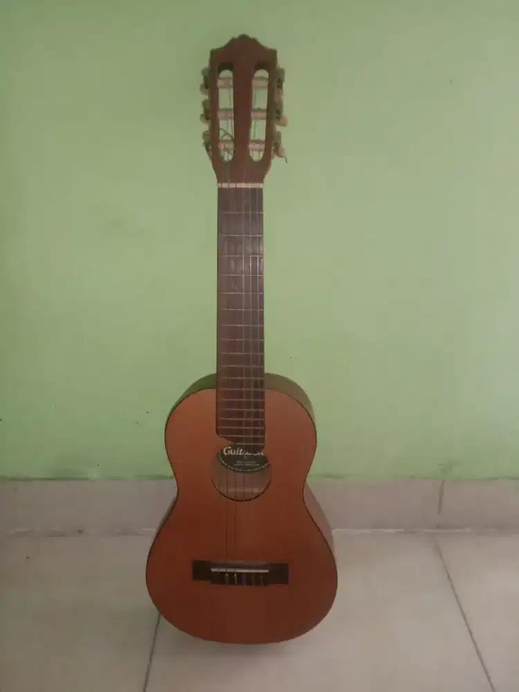 Gitar Akustik Kecil - Guitarlele