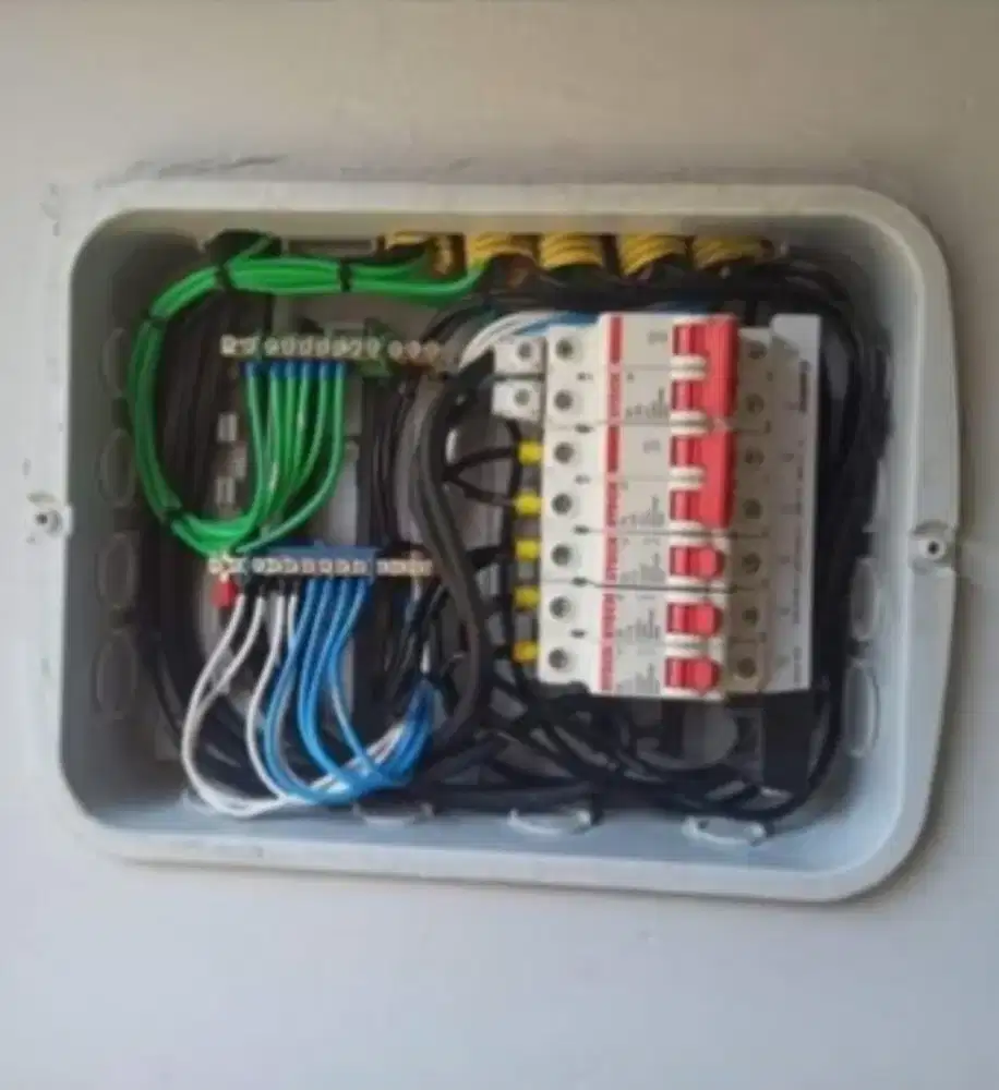 tukang listrik panggilan