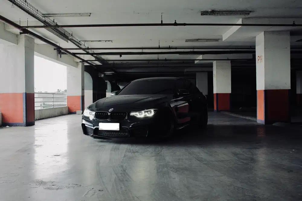 BMW 320i 2014 Bensin