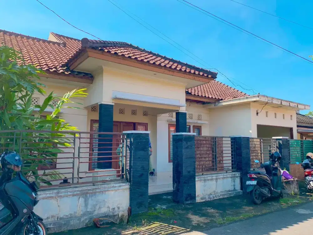 Rumah di Taman Baru dekat mall epicentrum