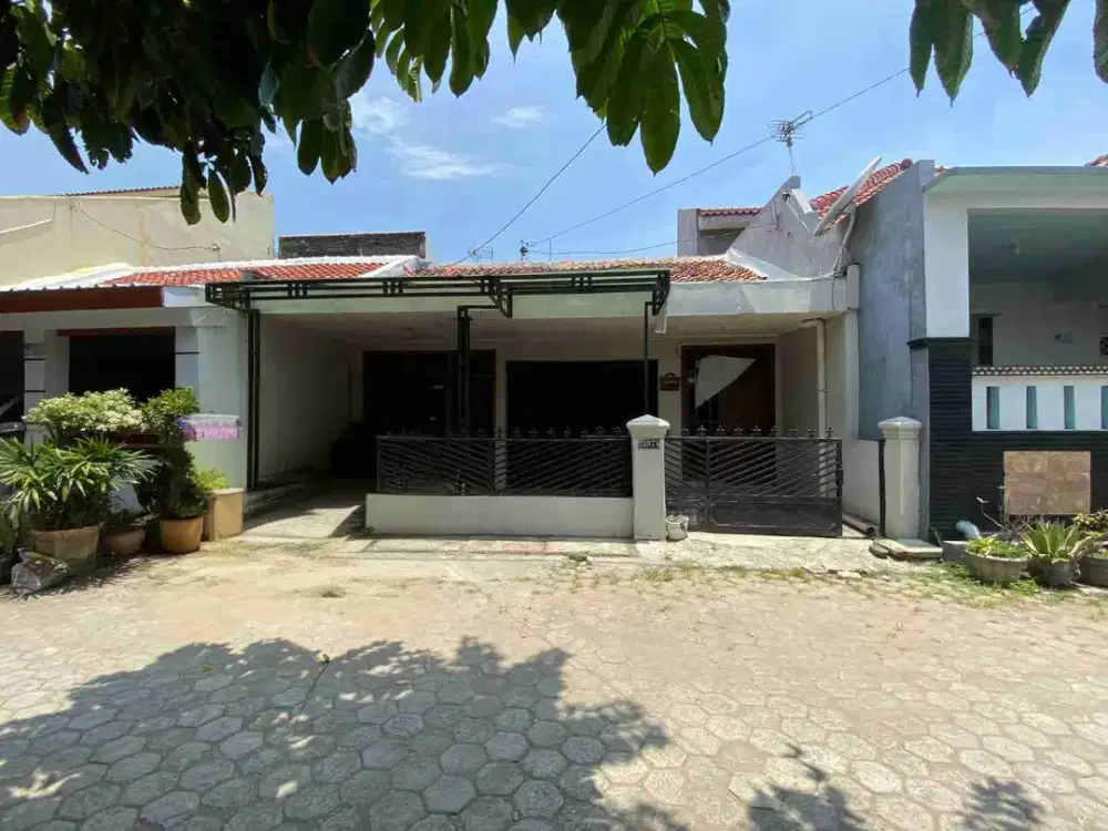 TEGAL MEJASEM BARAT RUMAH STRATEGIS KOMERSIAL DEKAT JALAN RAYA JUAL MURAH