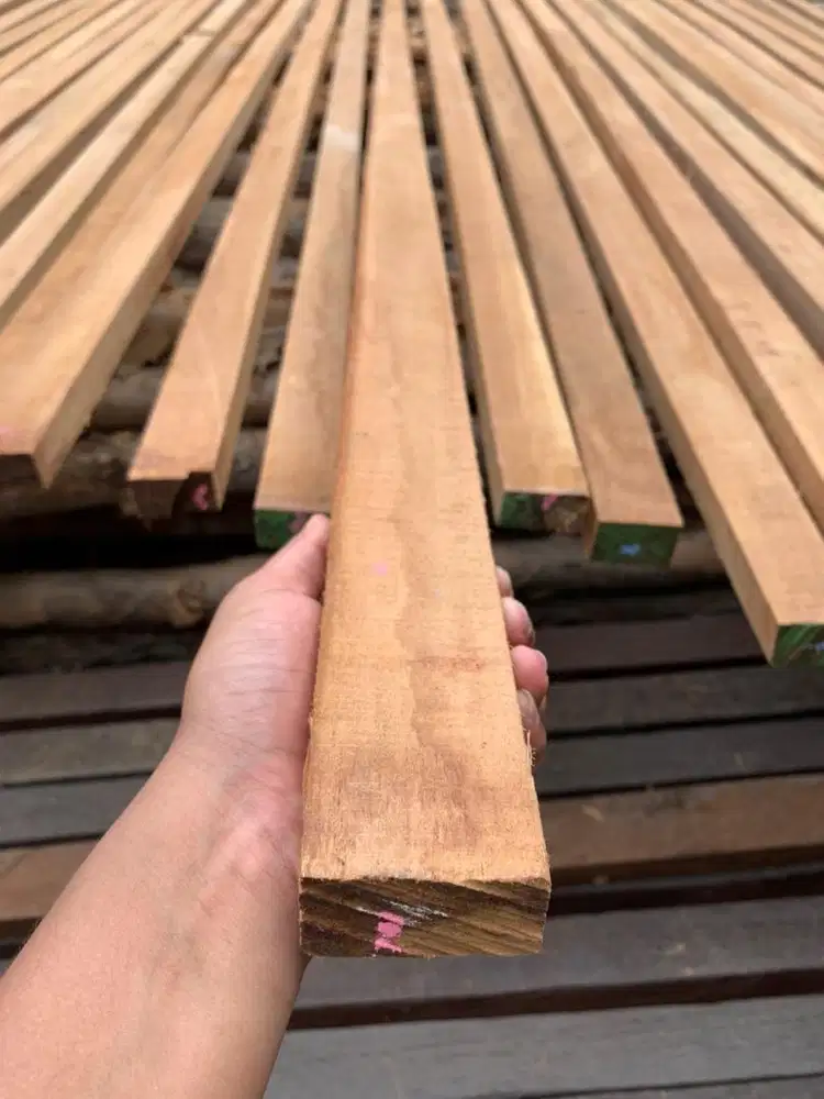 Kayu bangkirai ukuran 4/6