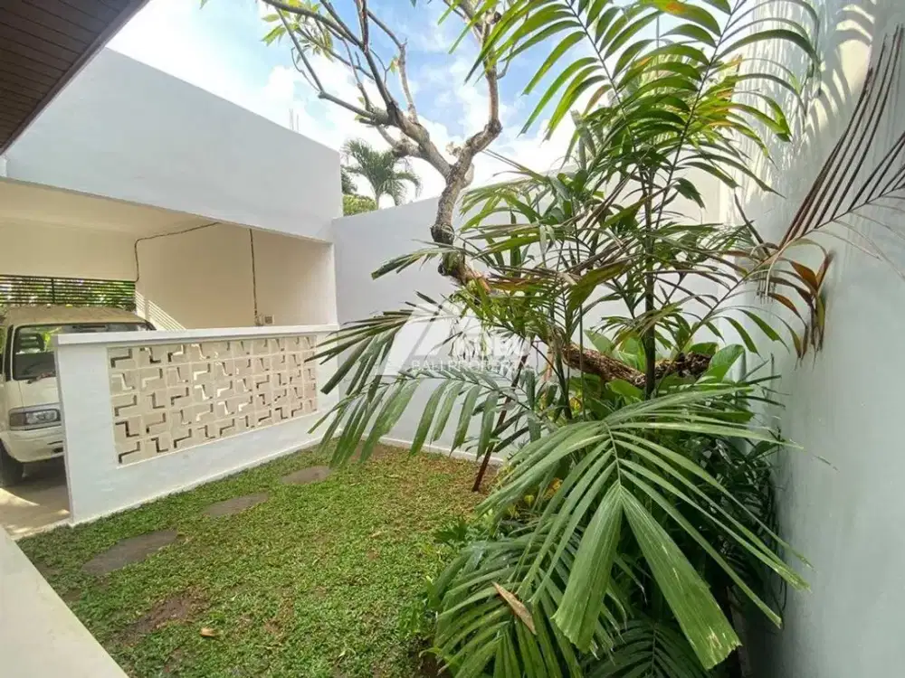 KBP1474 BrandNew Clean and Bright house in sanur area.