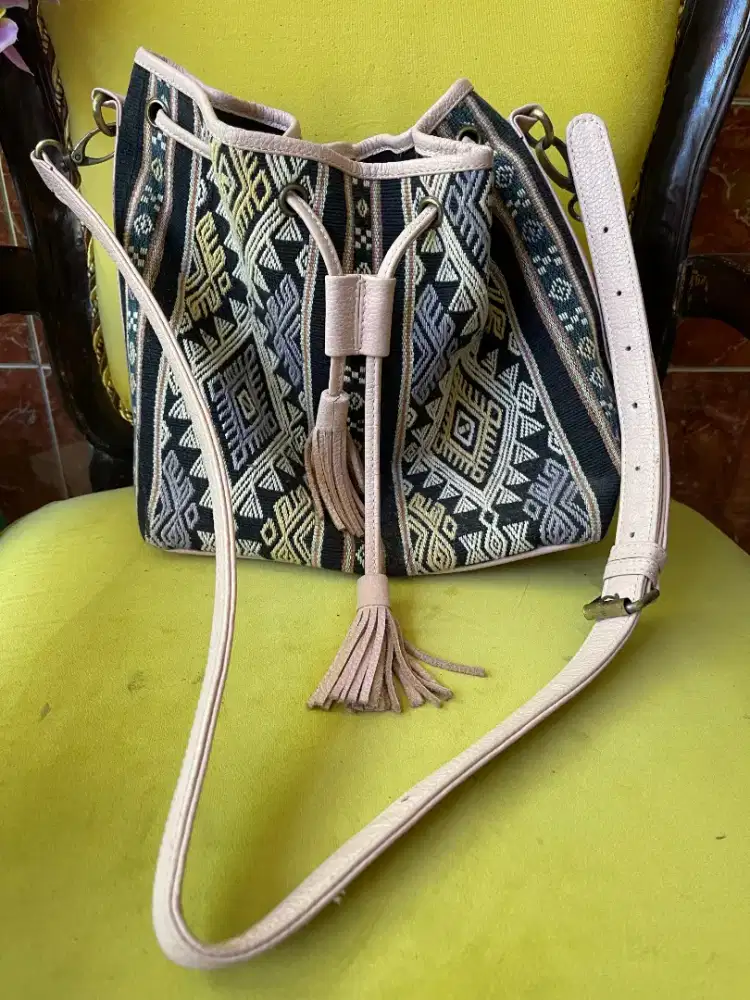 Tas wanita Herviolet Jakarta Preloved