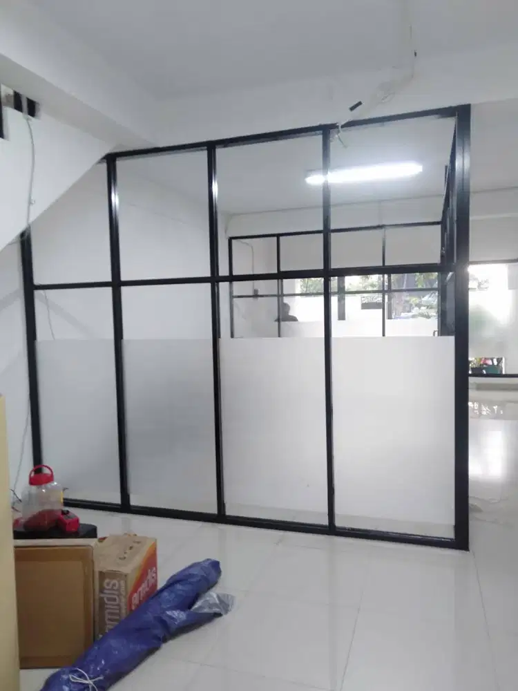 Plafon - Partisi GRC / Gypsum + Kusen Aluminium - Alumunium + WPC-PVC